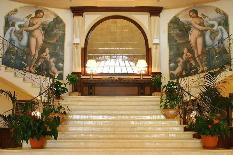 Отель Parco Dei Principi