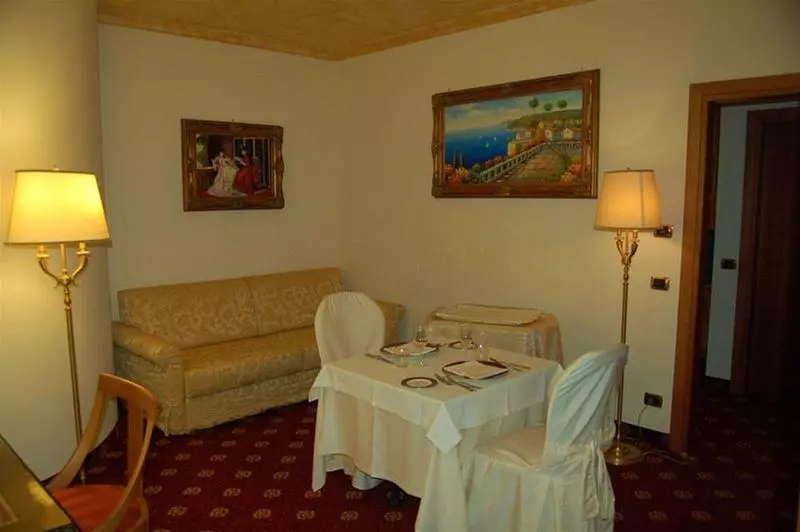 Отель Parco Dei Principi