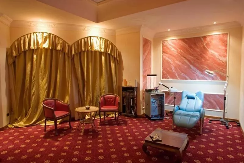 Отель Parco Dei Principi