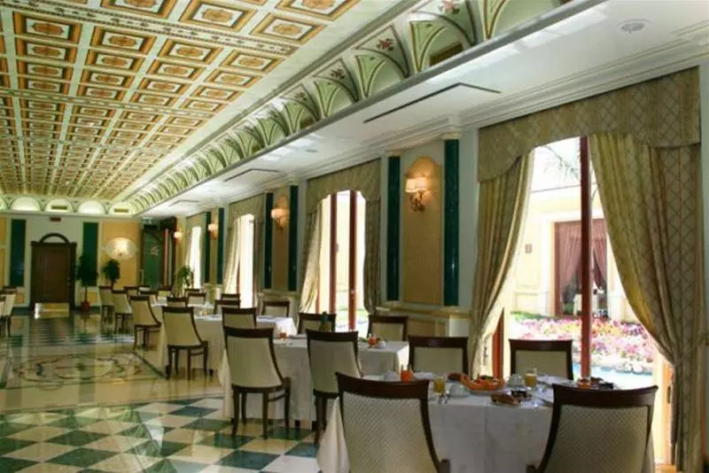 Отель Parco Dei Principi