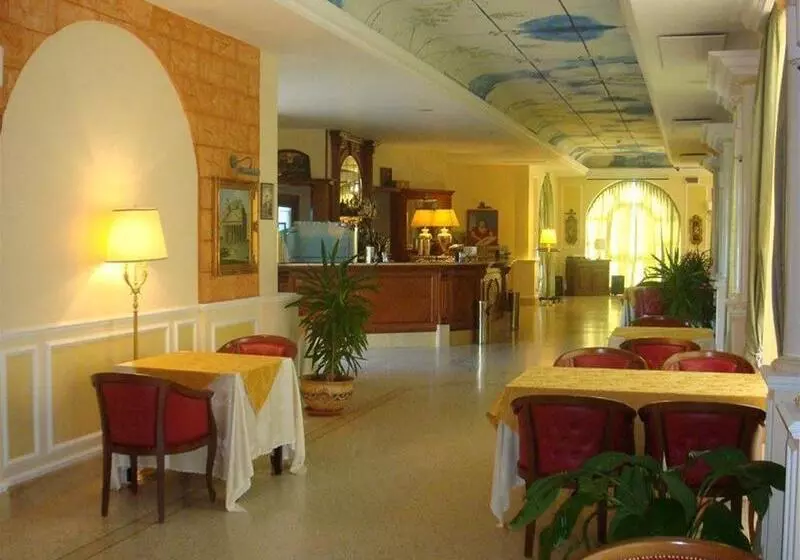 Отель Parco Dei Principi