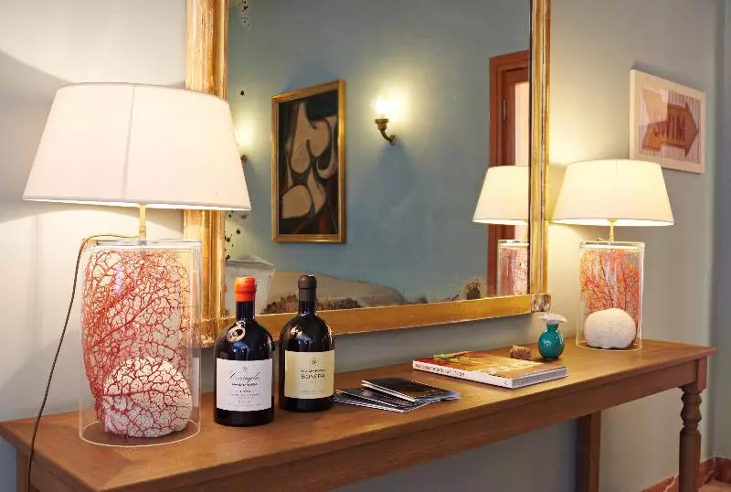 호텔 Punta Nord Est