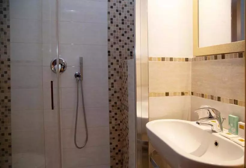 هتل Ih S Piazza Di Spagna View  Luxury Guest House