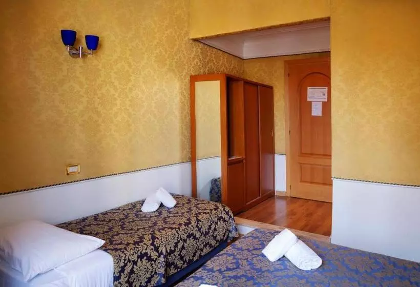 هتل Ih S Piazza Di Spagna View  Luxury Guest House