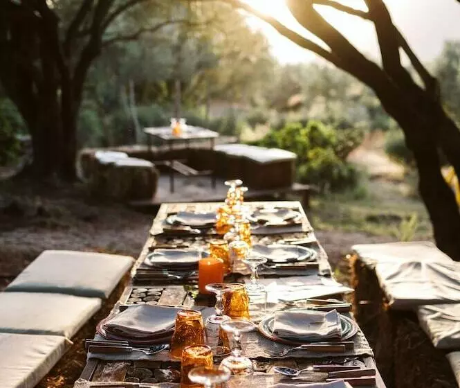 酒店 Su Gologone Experience