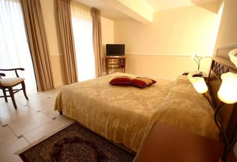 Park Hotel Tyrrenian