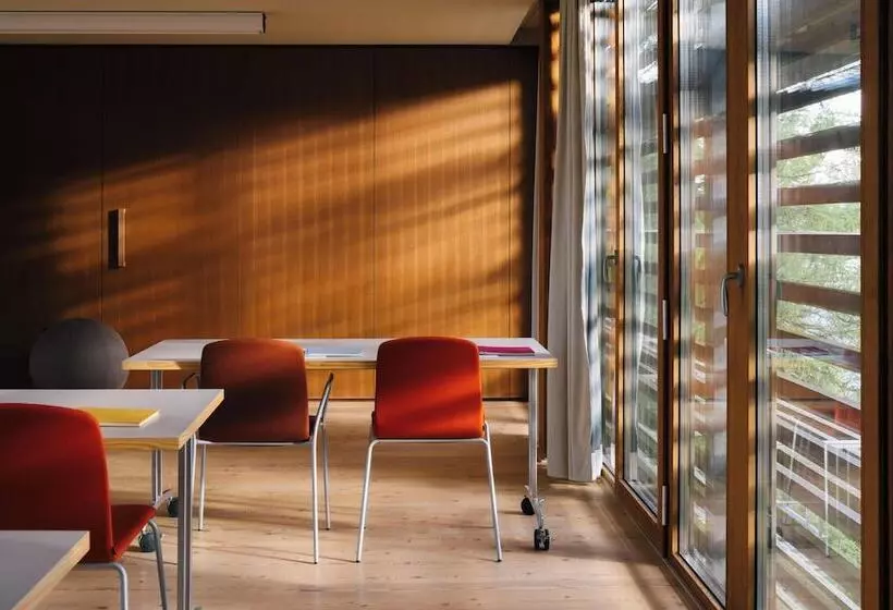 Отель Vigilius Mountain Resort