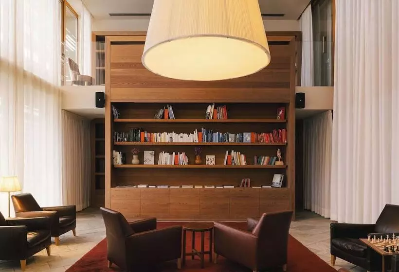 Отель Vigilius Mountain Resort