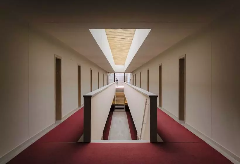 Отель Vigilius Mountain Resort