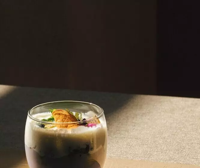 Отель Vigilius Mountain Resort