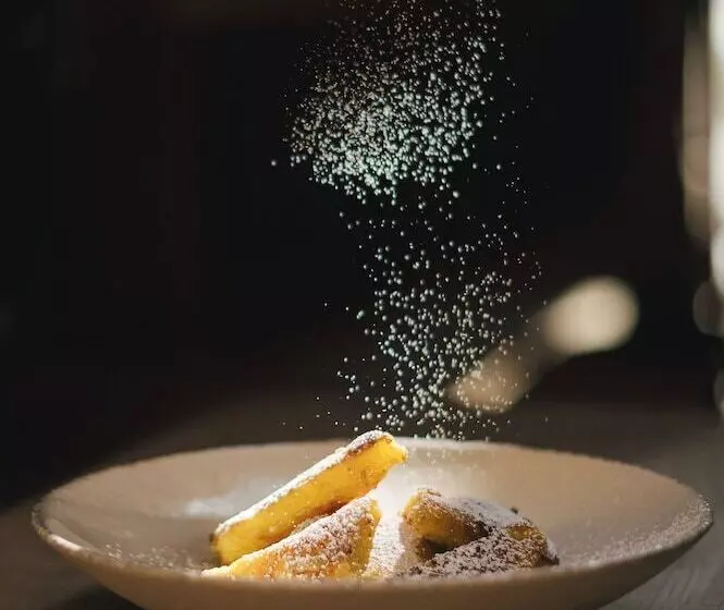 Отель Vigilius Mountain Resort