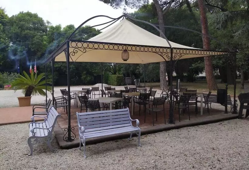 Отель Villa Raffaello Park