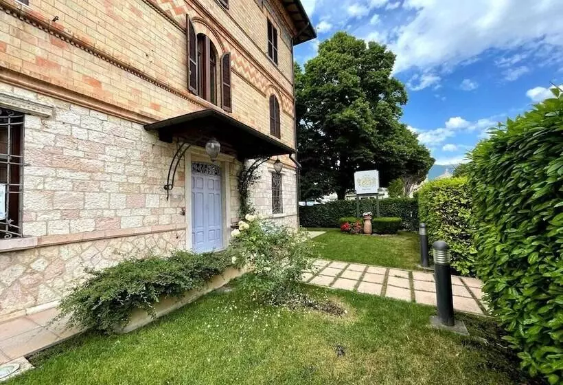 Отель Villa Raffaello Park