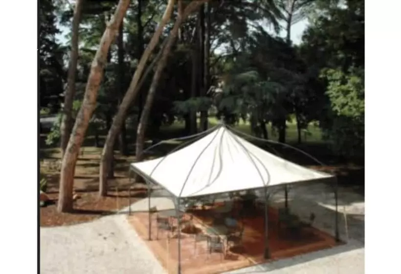 Отель Villa Raffaello Park