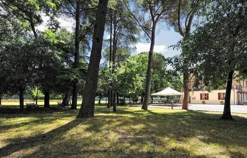 Отель Villa Raffaello Park