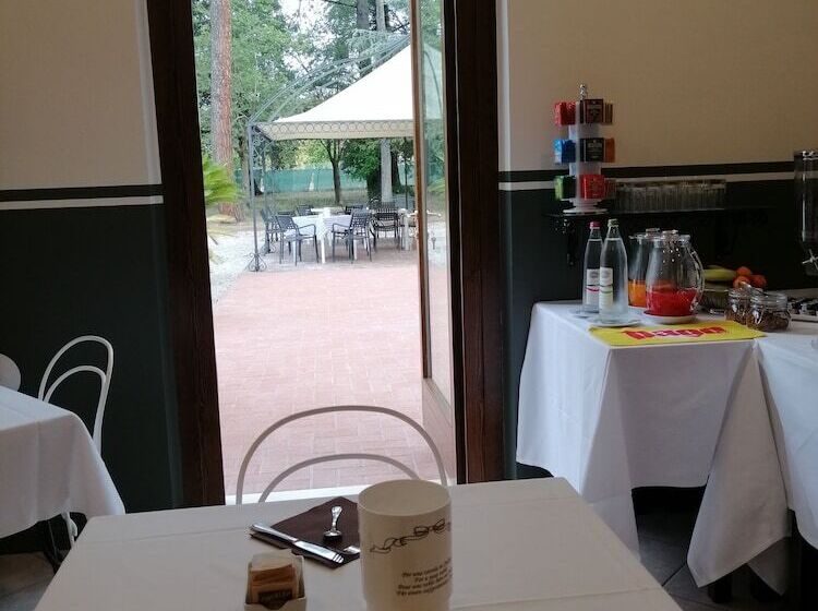 酒店 Villa Raffaello Park