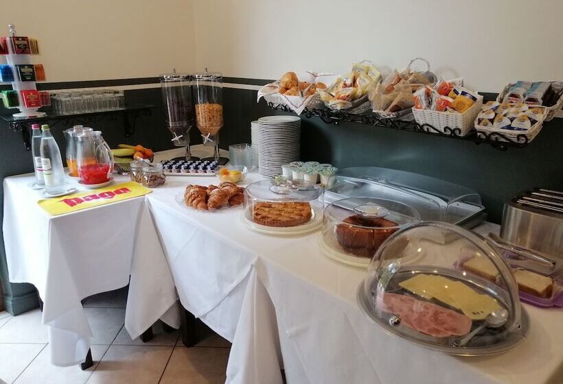 酒店 Villa Raffaello Park