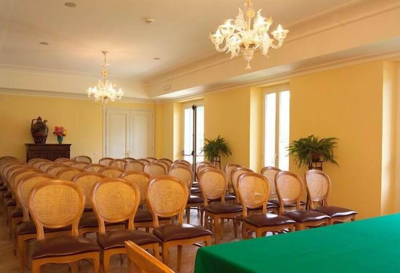 בית מלון כפרי Villa Santa Barbara