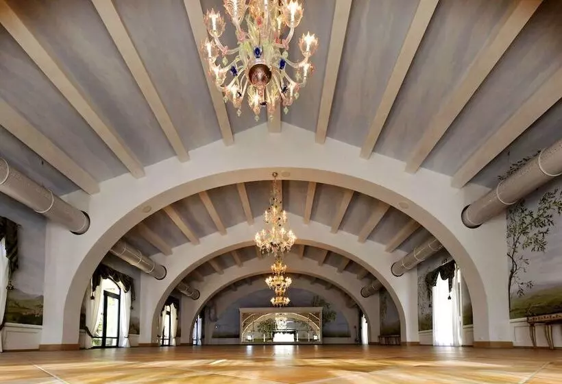 Отель Villa Santa Barbara