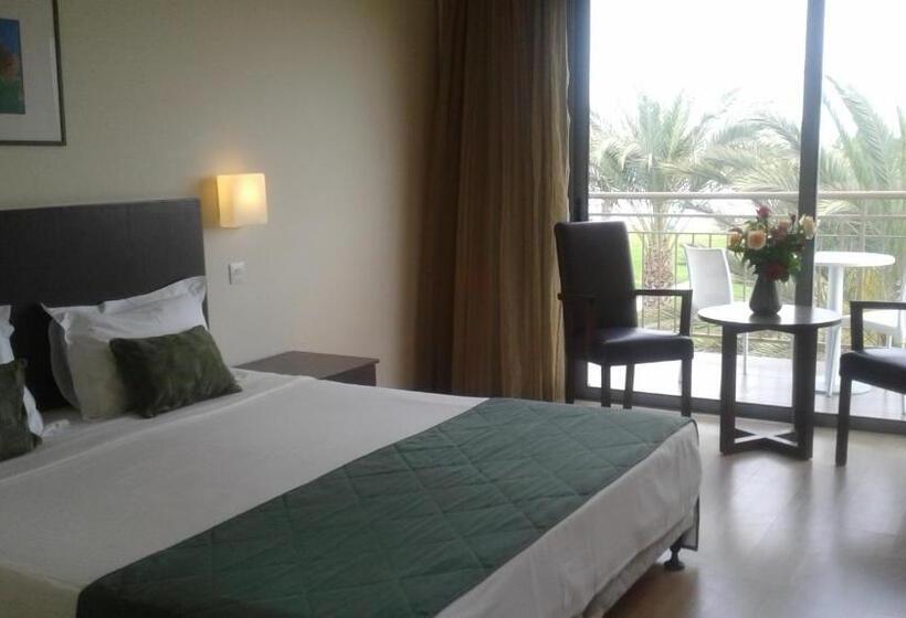 Natura Beach Hotel And Villas