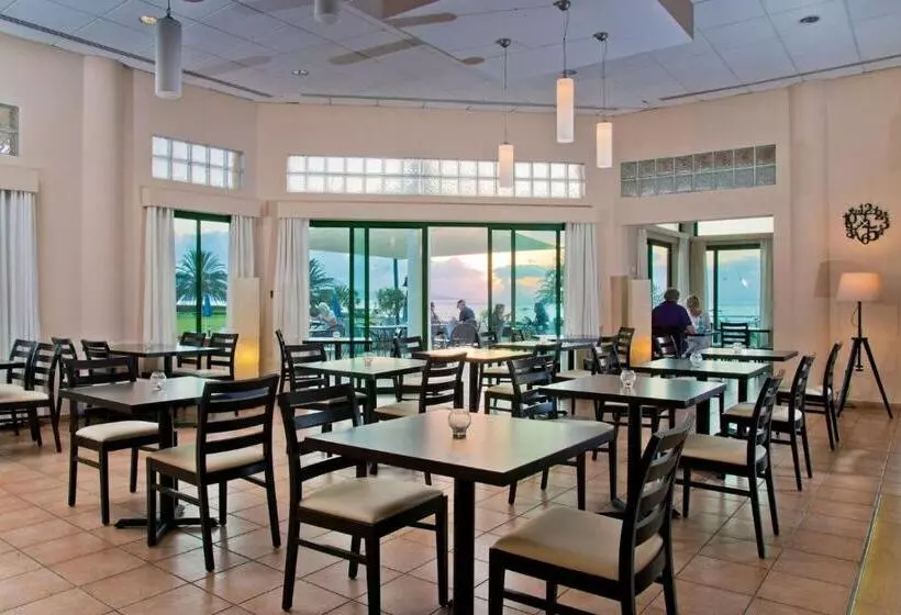 Natura Beach Hotel And Villas