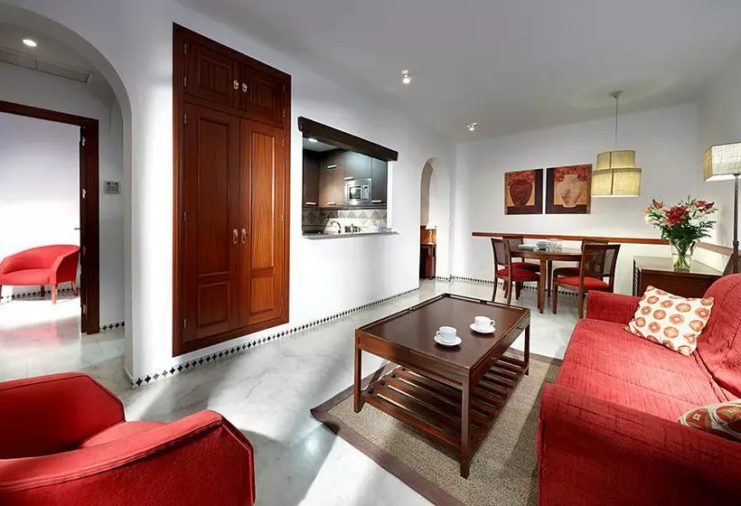 Apartamentos Patios de Alcántara