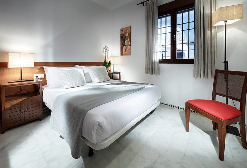 Apartamentos Patios de Alcántara