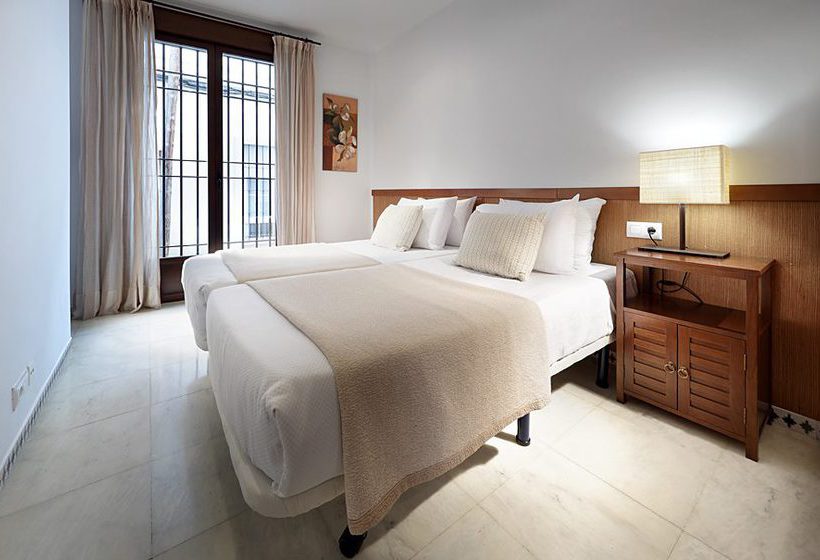 Apartamentos Patios de Alcántara