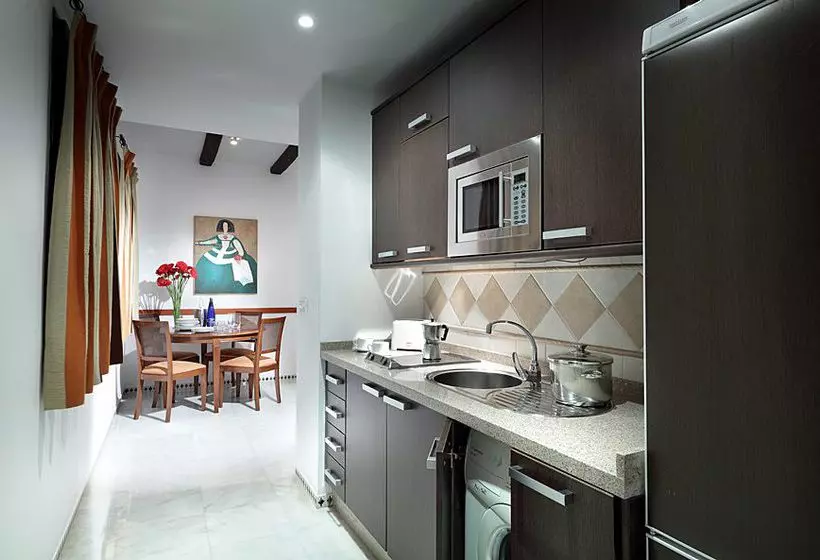 Apartamentos Patios de Alcántara