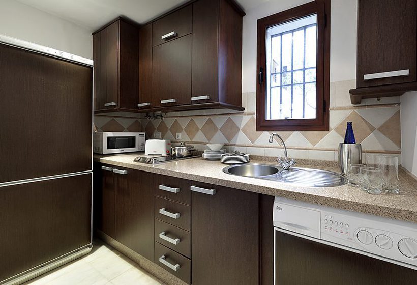 Apartamentos Patios de Alcántara