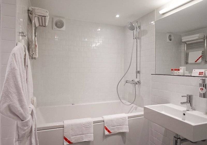 בית מלון כפרי Azimut  Vladivostok