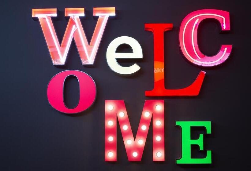 בית מלון כפרי Azimut  Vladivostok