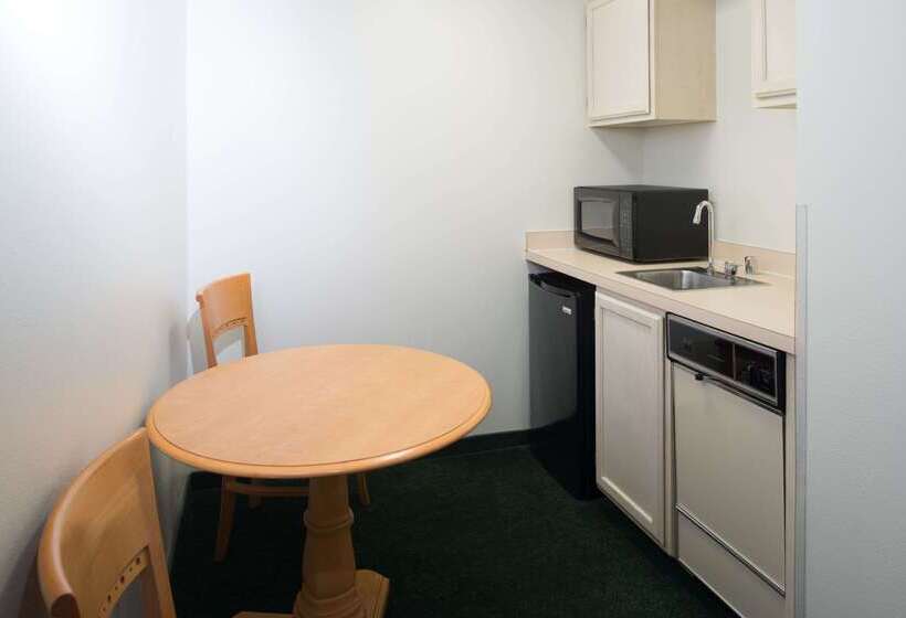 בית מלון כפרי Baymont By Wyndham Coeur D Alene