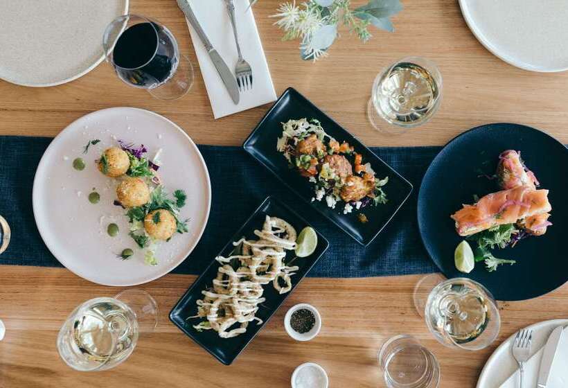 Отель Comfort Inn Capital Horsham