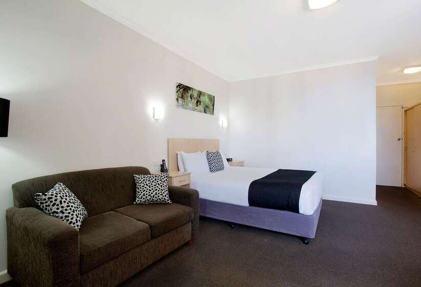 Отель Comfort Inn Capital Horsham