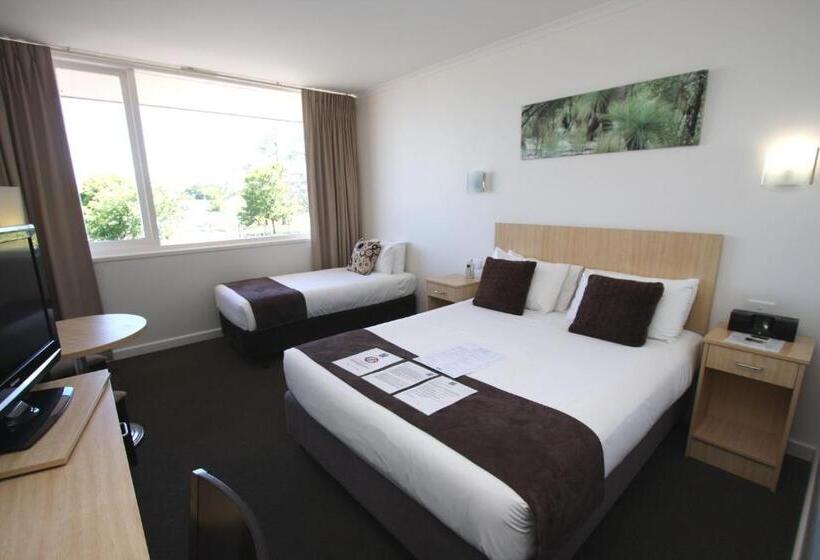 Отель Comfort Inn Capital Horsham