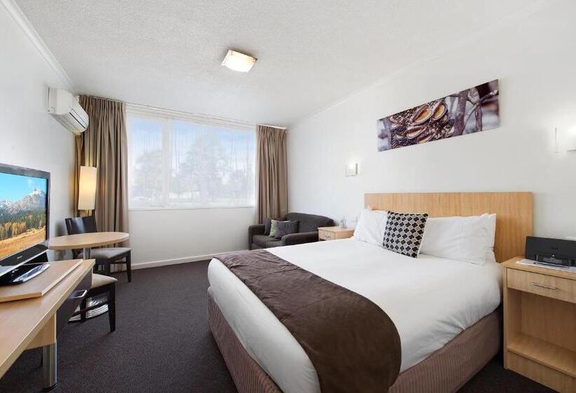 Отель Comfort Inn Capital Horsham