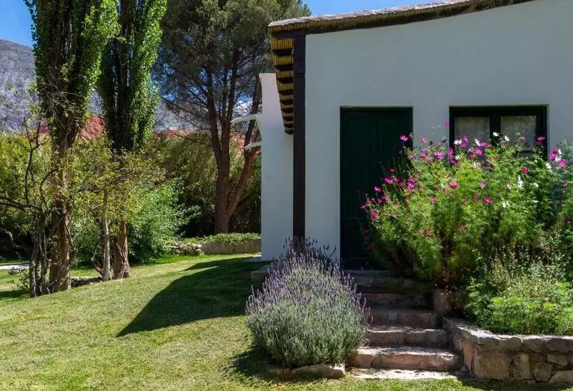 Отель El Manantial Del Silencio