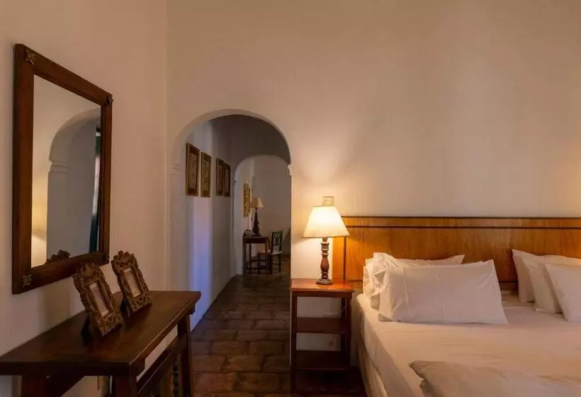 Отель El Manantial Del Silencio