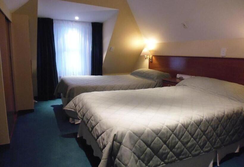 هتل Estancia La Quinta