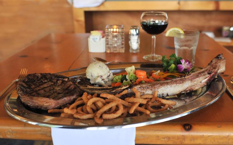 Отель Flat Creek Lodge