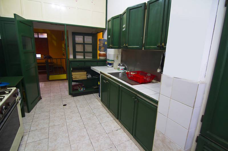 هتل Hostal Alcala