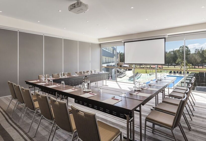 فندق Rydges Resort Hunter Valley