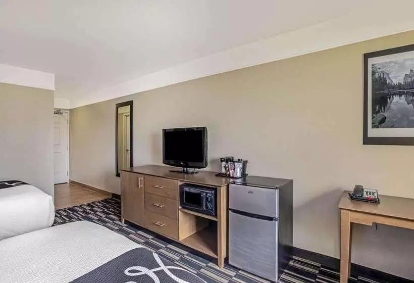 Отель La Quinta By Wyndham Modesto Salida