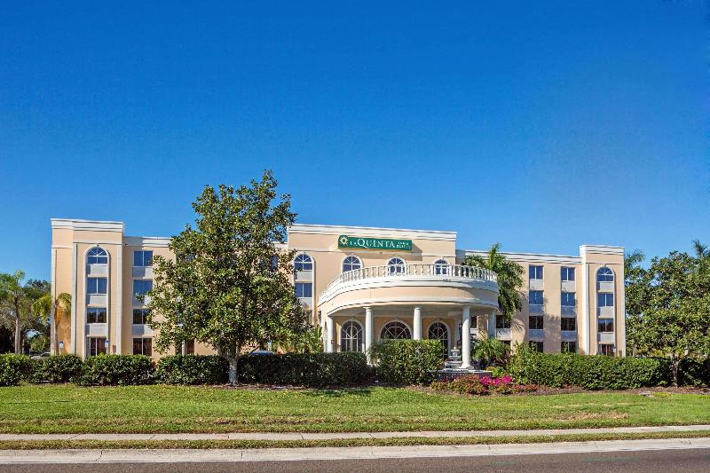 Отель La Quinta By Wyndham Sarasota Downtown