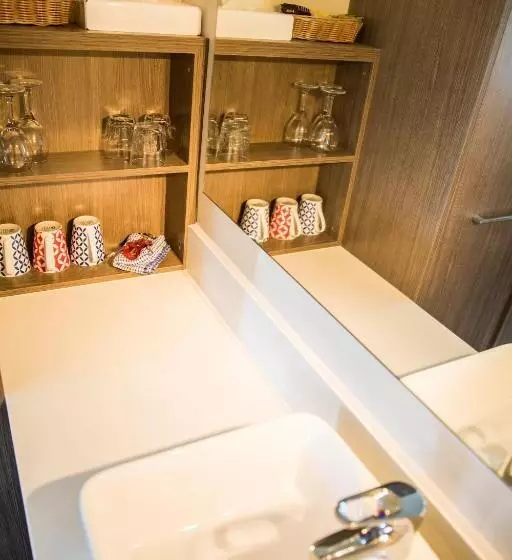 호텔 Lilac City Motor Inn & Steakhouse