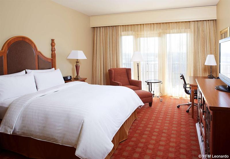 Otel Renaissance Shoals Resort And Spa