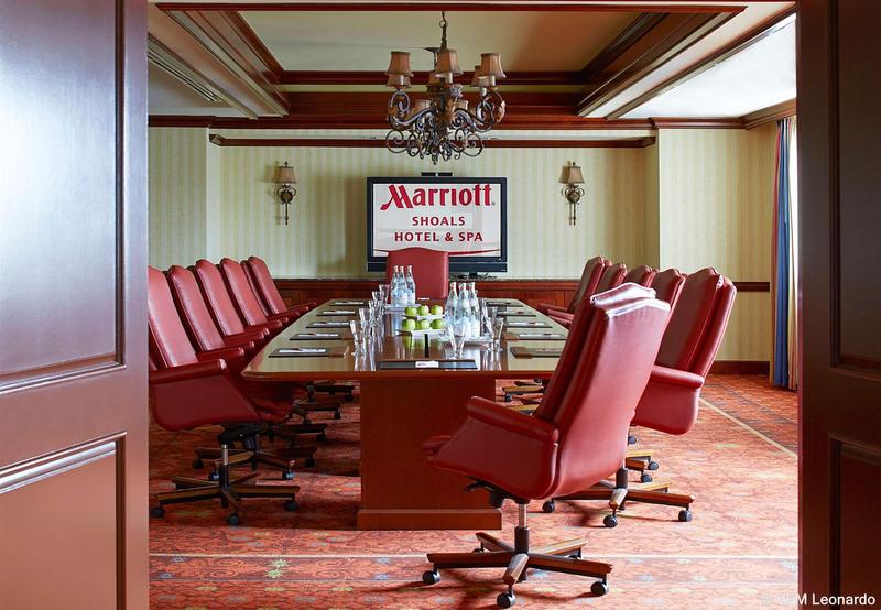 Otel Renaissance Shoals Resort And Spa