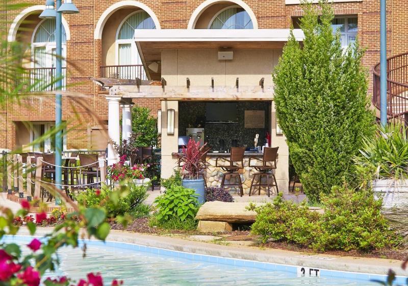 Otel Renaissance Shoals Resort And Spa