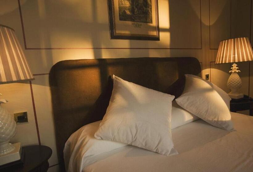 هتل Posada Real Casa De Tepa